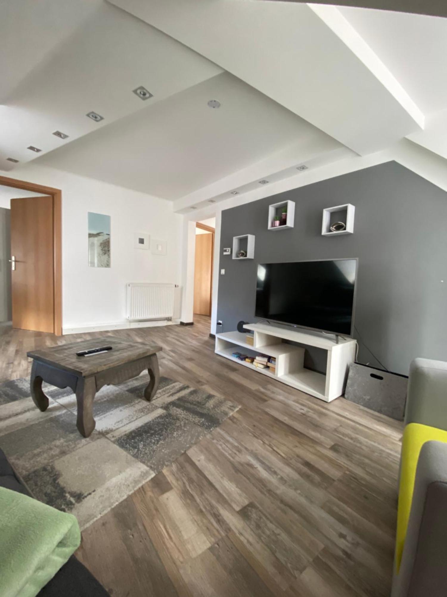 Ferienwohnung Auszeit 바트크로이즈나흐 외부 사진
